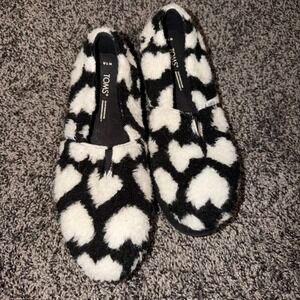 TOMS Women's Fuzzy Black White Cow Print Slip On Shoes Size 7.5